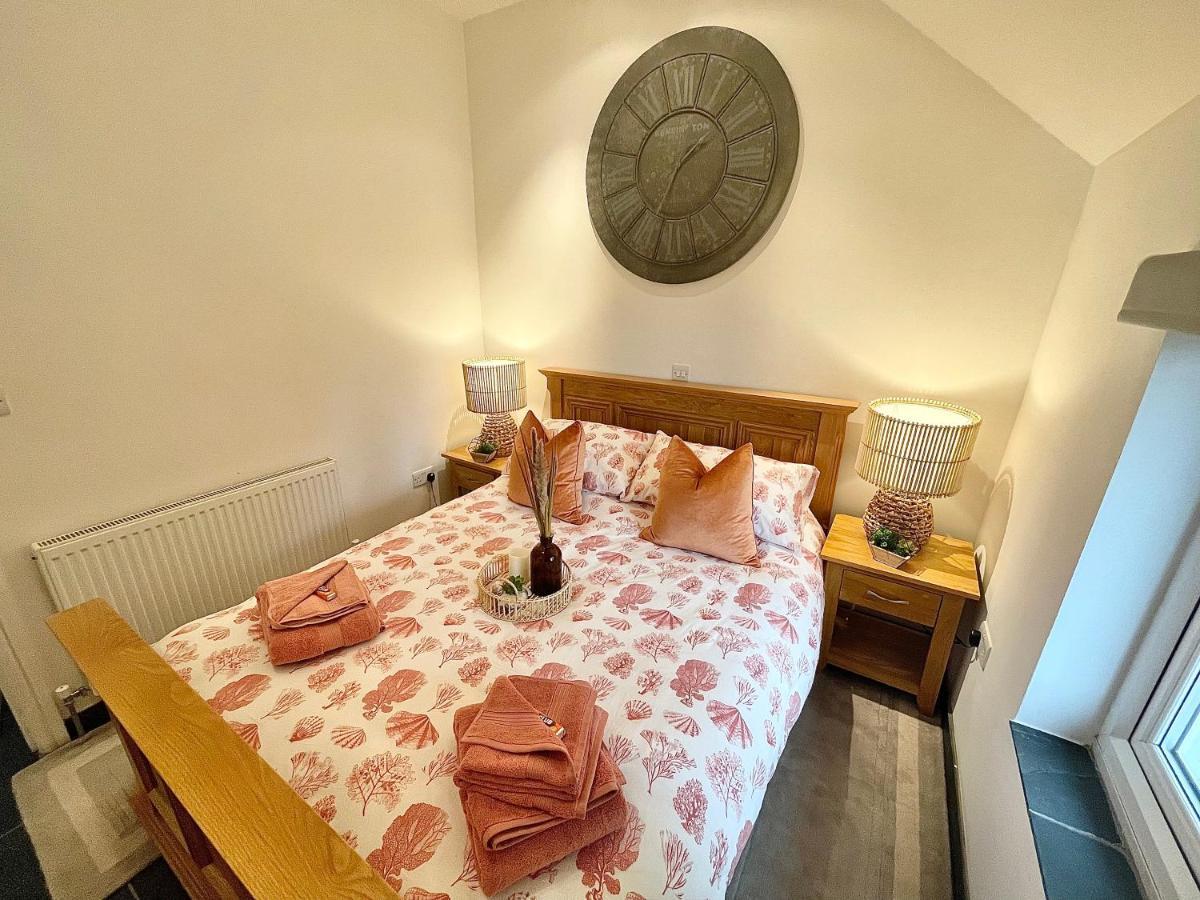 The Mermaids Watch Pendine Dog Friendly With Cymru Holidays Eksteriør billede